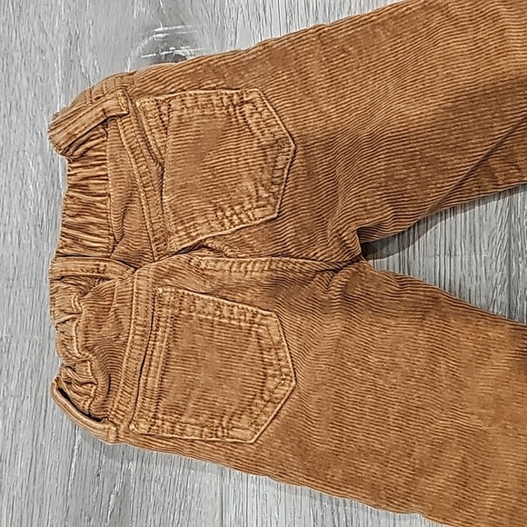 Gap Corduroy Jeans - Picture 9 of 9
